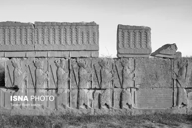 عکس‌های سیاه سفید از تخت جمشید