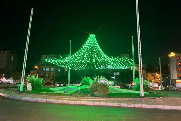 مشهد به رنگ سبز درآمد + تصاویر