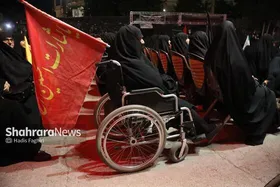 ویدیو| حال و هوای محرم در موکب فاطمیون مشهد؛ صدای حق و حقیقت امام حسین (ع) شنیدنی است