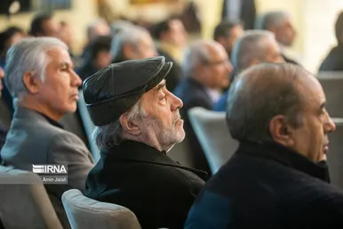 عکس‌هایی از افطاری رئیس جمهور با بازیگران