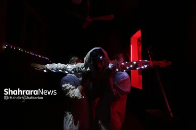 نمایش «هنوز نمرده» در گلشهر