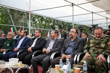 آیین بازگشایی معابر پادگان لشکر ۷۷