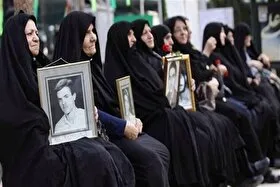 آیین گرامیداشت &laquo;روز تکریم مادران و همسران شهدا&raquo; (۱۳ آذر ۱۴۰۴) + فیلم