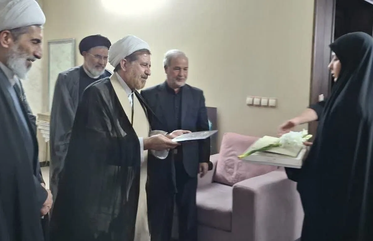 رئیس کل دادگستری خراسان رضوی در دیدار با خانواده‌های شهدای امنیت: شهید شوشتری خدمات ارزشمندی به کشور ارائه داد