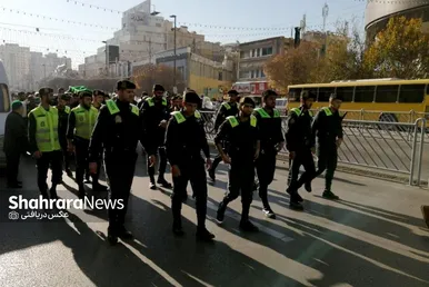 مراسم تشییع پیکر حجت‌الاسلام هادی از چهره‌های جهادی افغانستانی در مشهد