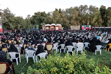 حرکت کاروان نمادین اسرای کربلا در مشهد