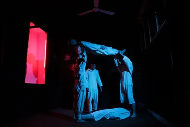 نمایش «هنوز نمرده» در گلشهر