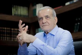 پزشکیان: تحریم&zwnj;کنندگان مردم ایران به دشمن ایران سلاح شیمیایی می&zwnj;دادند