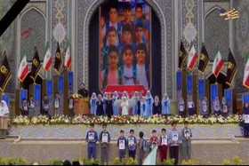ادای احترام به ۱۷۵ فرشته کوچک در حرم مطهر امام رضا(ع)