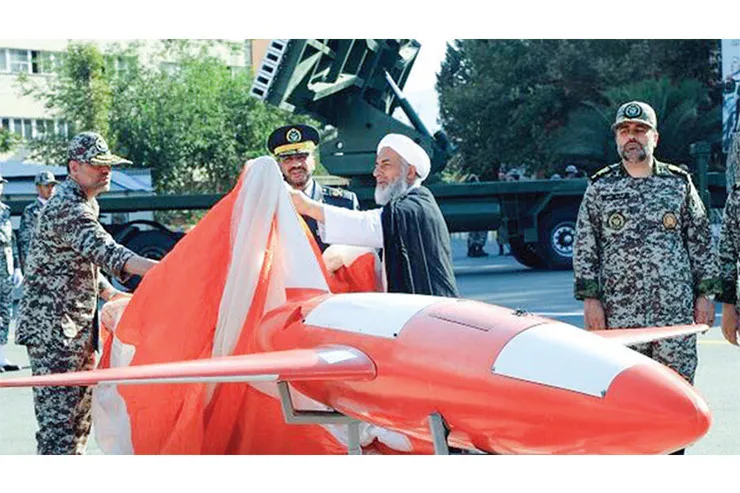 رونمایی از پهپاد رزمی و پدافندی کیان