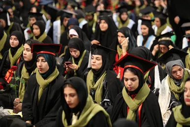 جشن دانش آموختگان علوم پزشکی کشور در حرم مطهر رضوی