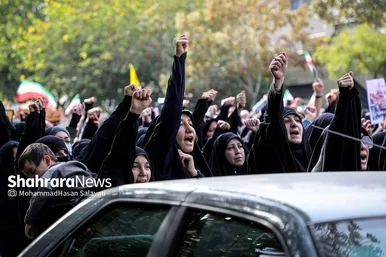 راهپیمایی مردم مشهد در محکومیت جنایت تروریستی در حرم مطهر شاهچراغ (ع)