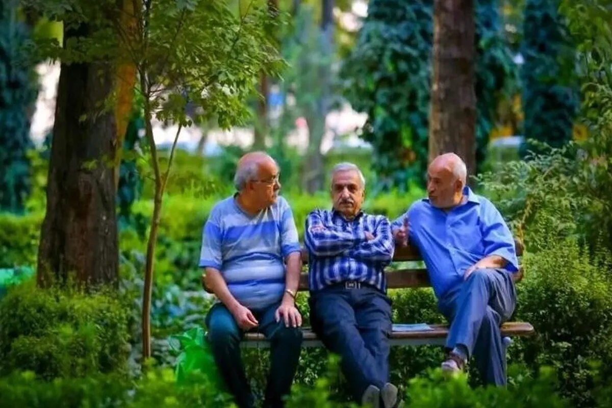 بازنشستگان را دریابید | فاصله حقوق بازنشستگان با «خط فقر» بیش از ۲۰ میلیون تومان است