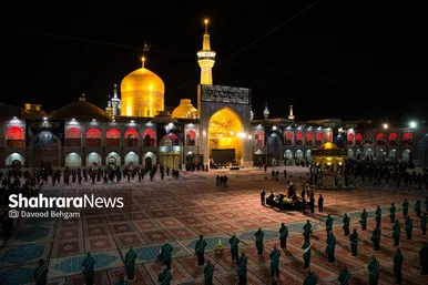 آیین خطبه خوانی شب شهادت امام رضا(ع) در حرم مطهر رضوی