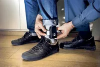 آیا همه زندانیان می‌توانند از پابند الکترونیک استفاده کنند؟