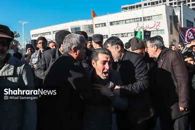 اجتماع عزاداران فاطمی و تشییع پیکر ۱۲ شهید گمنام دفاع مقدس و ۲ شهید حادثه تروریستی راسک در مشهد