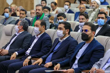 نشست صمیمی شهردار مشهد با جامعه قرآنی