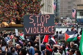 پلیس نیویورک ده&zwnj;ها حامی فلسطین را در تظاهرات دستگیر کرد + عگس