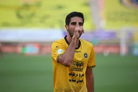 قلعه&zwnj;نویی به دنبال هافبک سپاهان