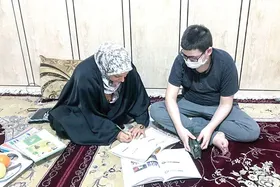 بار آموزش آنلاین روی دوش مادران
