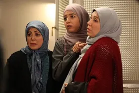 کمند امیرسلیمانی از بازی در سریال اسباب زحمت می گوید