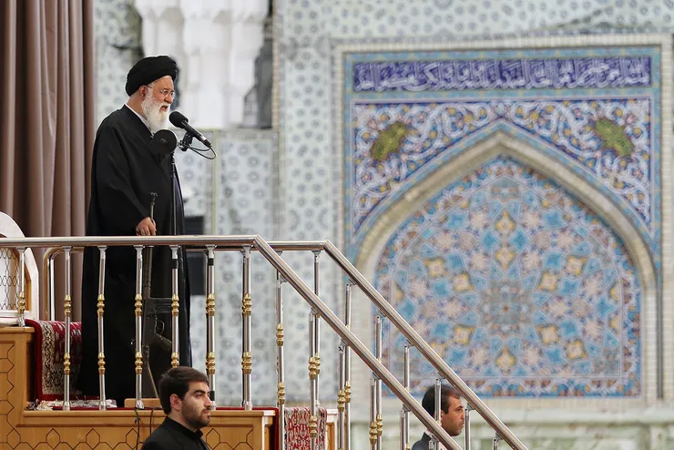 آیت الله علم الهدی: دشمن برای از بین بردن امید، به تحریف واقعیت‌ها پناه برده است