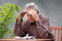 چند راهکار درمانی برای دوری از آلزایمر در خانه