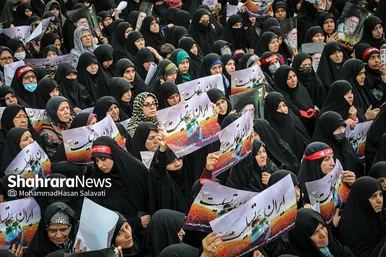 تشییع دو تن از شهدای حمله تروریستی کرمان در مشهد