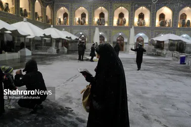 بارش برف زمستانی در حرم مطهر رضوی