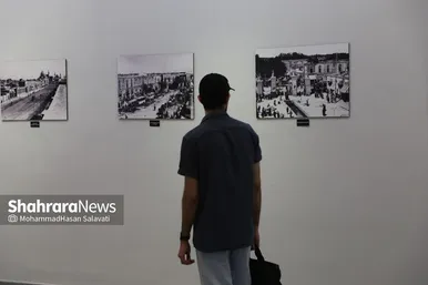 گزارش تصویری| نمایشگاه عکس «غریبِ قریب» | تصاویر قدیمی از حرم امام رضا(ع)