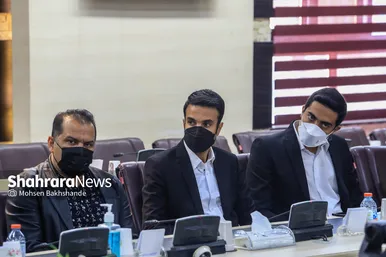 تجلیل از خداداد عزیزی ورزشکار مشهدی