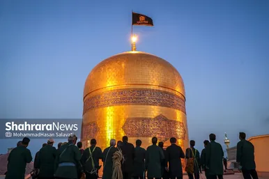 گزارش تصویری | آئین اذن عزای حسینی و تعویض پرچم گنبد حرم مطهر رضوی همزمان با آغاز ماه محرم