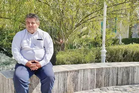 آن&zwnj;گونه که یاری می&rlm;&zwnj;کنی، یاری می&rlm;&zwnj;شوی