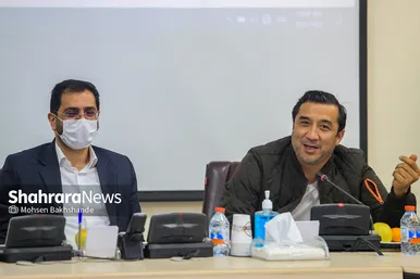 تجلیل از خداداد عزیزی ورزشکار مشهدی