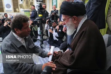 دیدار شاعران با رهبر معظم انقلاب