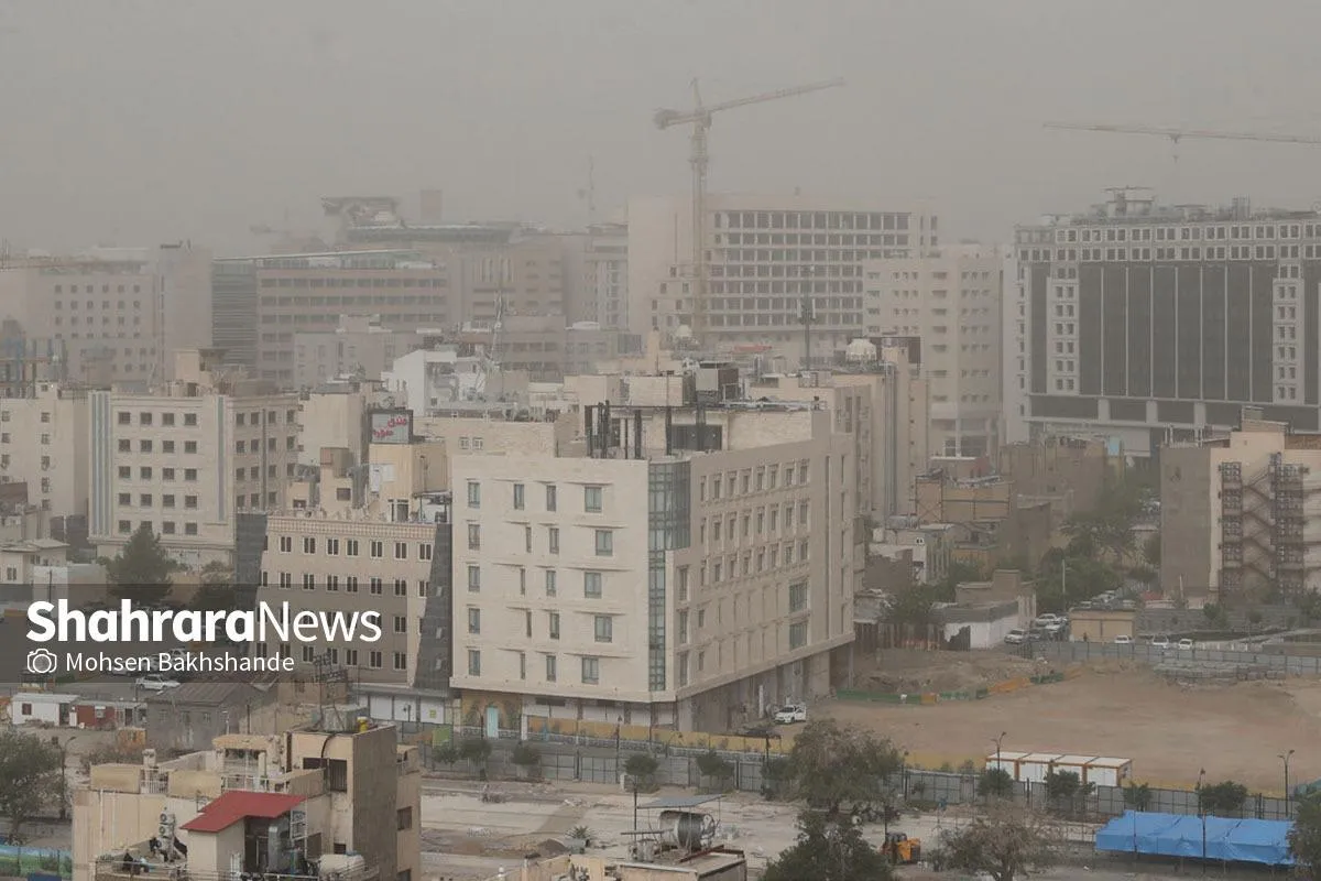 هوای مشهد آلوده و نگاهمان به آسمان برای بارش باران