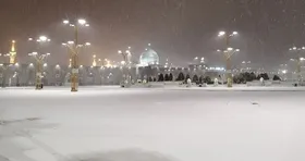 شهروند خبرنگار | بارش برف در حرم مطهر امام&zwnj;رضا&zwnj;(ع)، آذرماه ۱۳۹۹