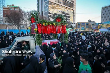 تشییع پیکر بانوی شهیده فاطمه دهقان از شهدای حادثه تروریستی کرمان