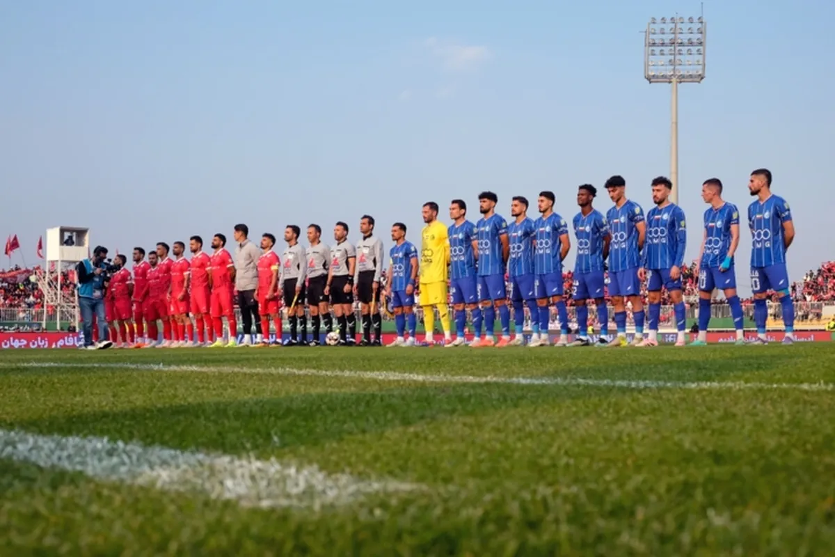 دربی ۱۰۷ با حضور تماشاگران برگزار می‌شود