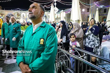 چراغانی و گل آرایی حرم مطهر رضوی در دهه کرامت