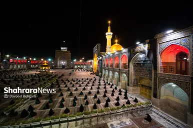آیین خطبه خوانی شب شهادت امام رضا(ع) در حرم مطهر رضوی