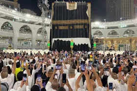 پرده خانه خدا تعویض شد + فیلم