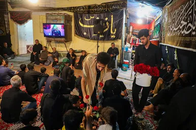 آیین سینی گردانی حضرت قاسم علیه السلام در شب هشتم محرم