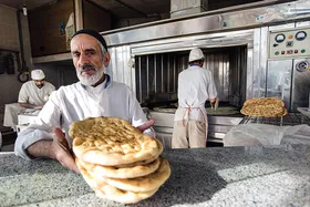 چانه زنی آزادپز&zwnj;ها بر سر قیمت نان
