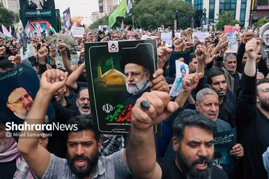عکس‌هایی از مراسم تشییع پیکر شهدای خدمت در مشهد (۱)