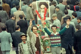 عکس هایی جالب از ۱۲ بهمن مشهد که برای نخستین بار می بینید