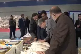 ویدئو | بازدید شهردار مشهد مقدس از روند توزیع ۲۸ هزار بسته معیشتی ویژه ماه رمضان