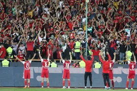 پرسپولیس بدون تلفات به سیرجان رسید