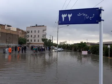 آب گرفتگی محله مشکینی و خیابان امام‌دوست قاسم‌آباد