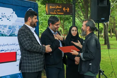 رونمایی از مجسمه « رستم و سهراب »